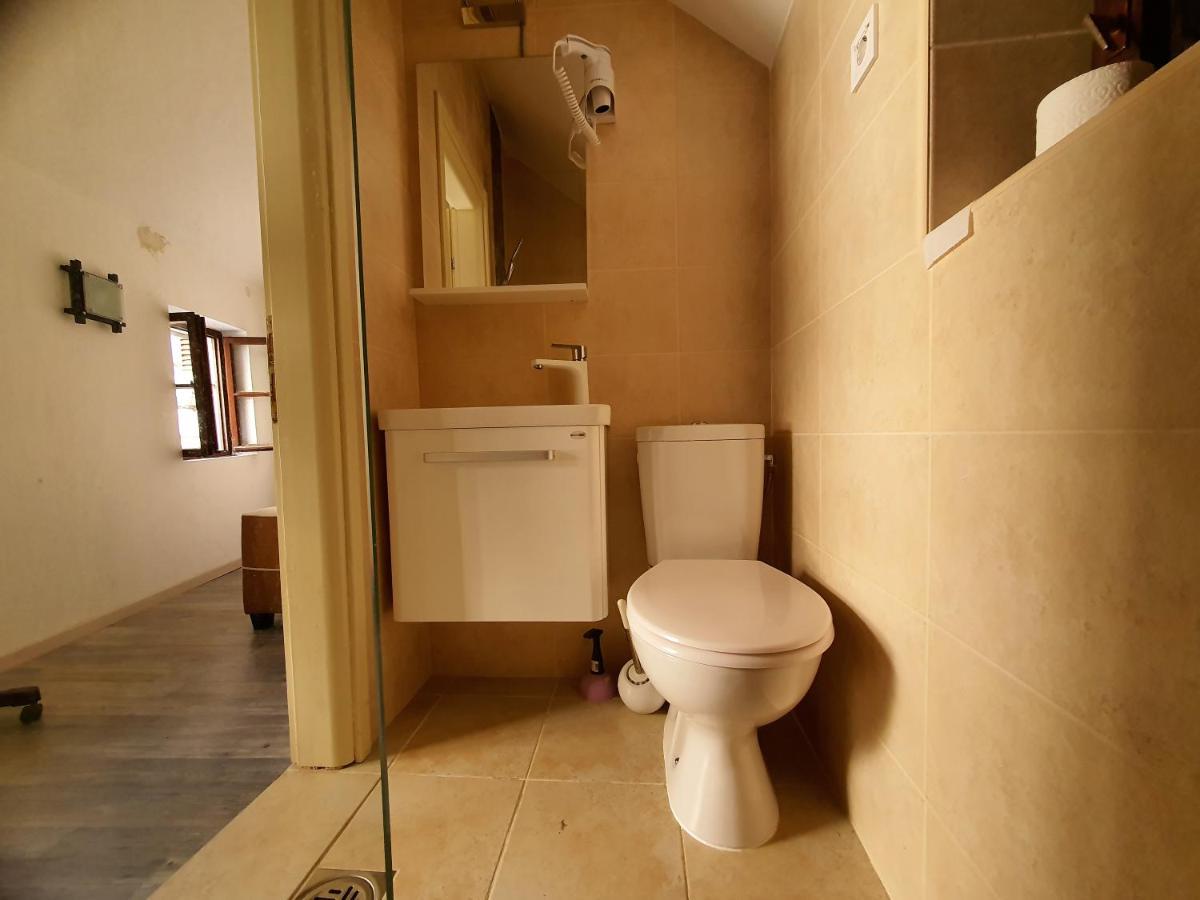 St.Tripun Apartment Kotor Luaran gambar