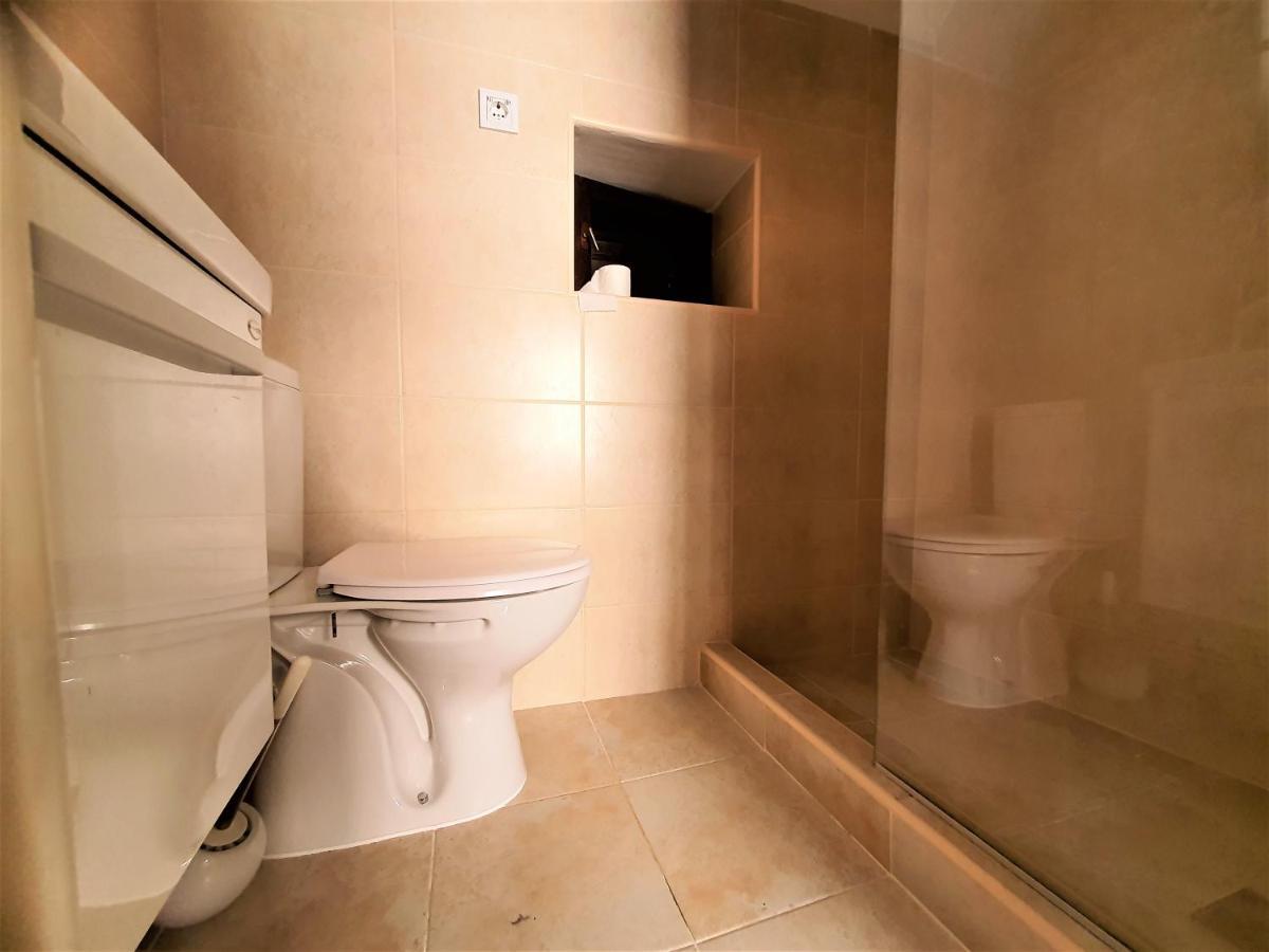 St.Tripun Apartment Kotor Luaran gambar